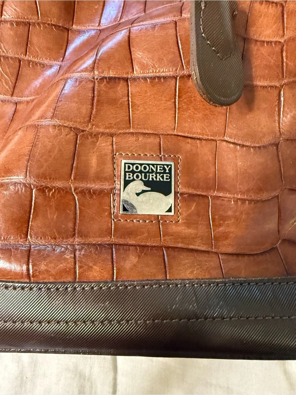 Dooney & Bourke euc dooney